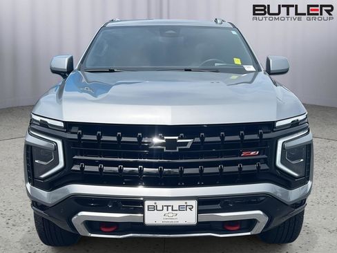 Used 2025 Chevrolet Tahoe Z71 w/ Z71 Off-Road Package AWD/4WD image 9