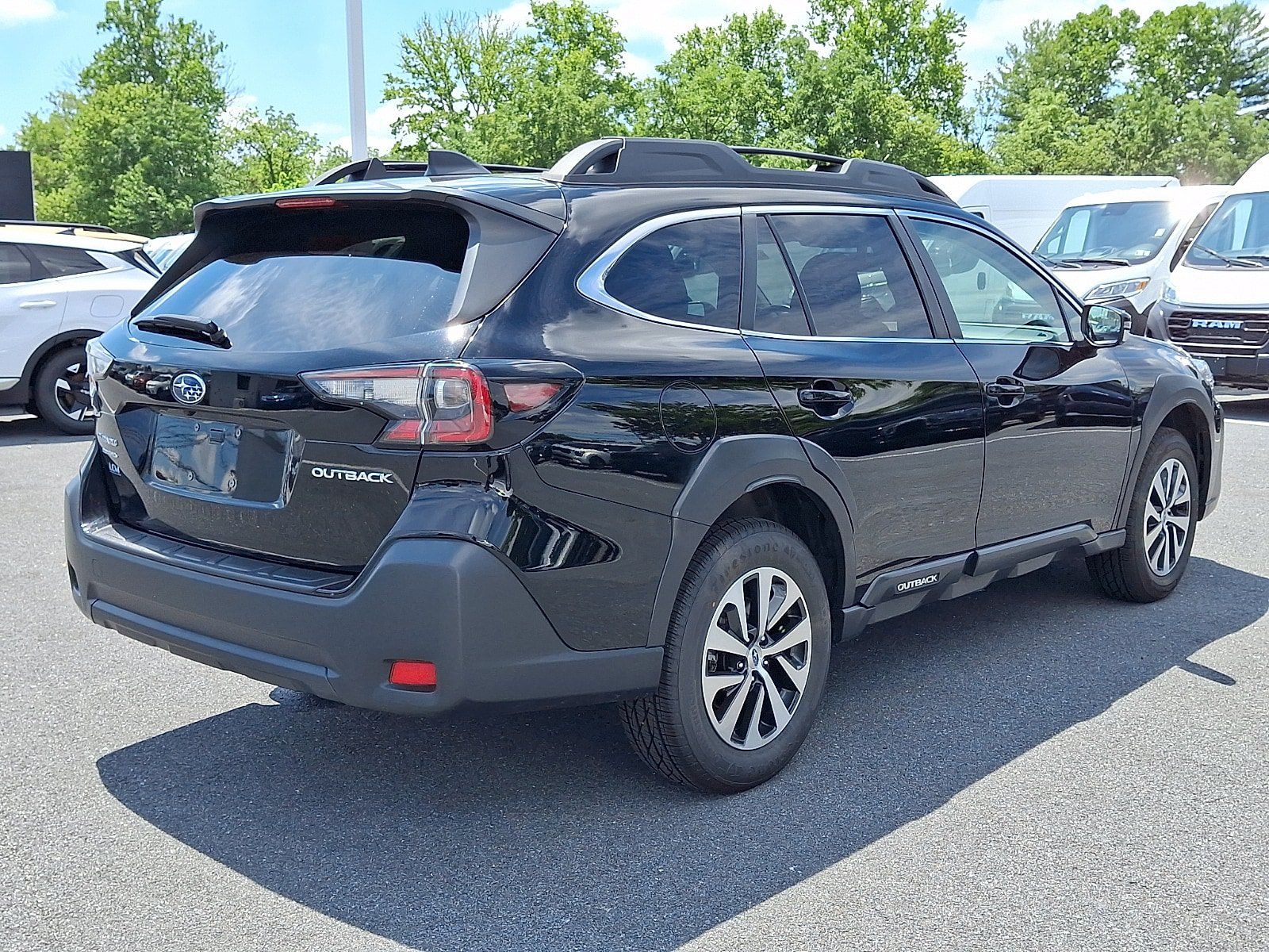 Used 2025 Subaru Outback Premium w/ Popular Package #1A AWD/4WD image 5