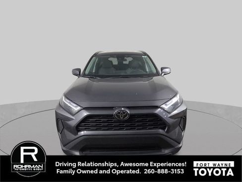 Used 2024 Toyota RAV4 XLE FWD image 3