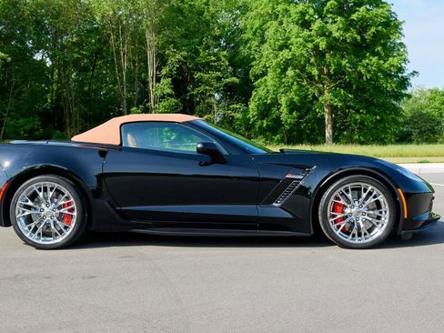 Used 2019 Chevrolet Corvette Z06 RWD image 13