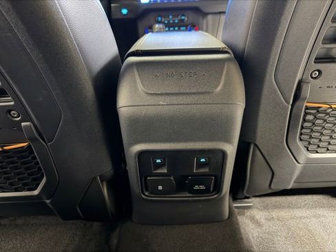 Used 2024 Ford Bronco Badlands AWD/4WD image 38