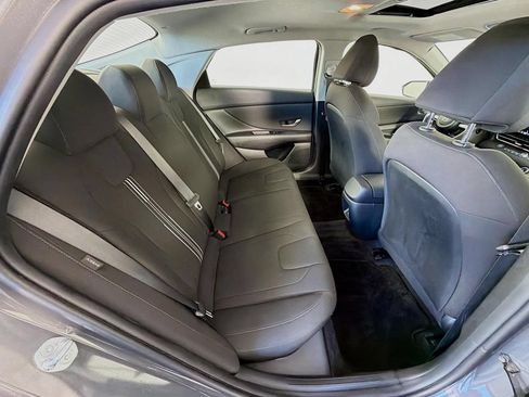 Used 2024 Hyundai Elantra SEL FWD image 43