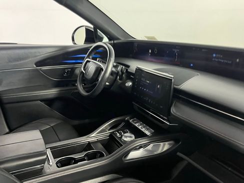 Used 2024 Lincoln Nautilus Premier w/ Jet Appearance Package image 29