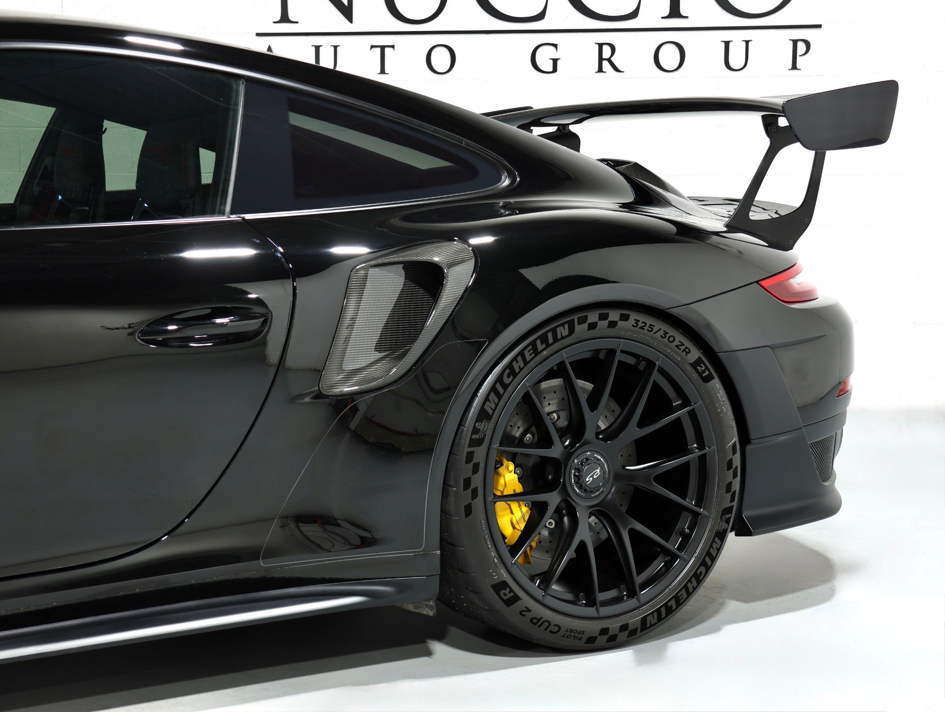 Used 2018 Porsche 911 GT2 RS RWD image 12