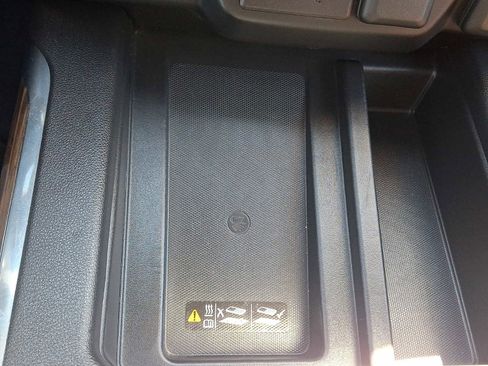 Used 2021 Chevrolet Silverado 1500 High Country w/ Technology Package image 29