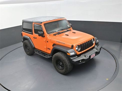 Used 2025 Jeep Wrangler Sport image 15