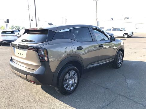 Used 2025 Nissan Kicks S FWD image 5