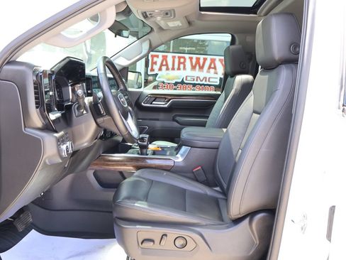Certified 2025 GMC Sierra 1500 Elevation w/ Elevation Premium Package AWD/4WD image 15