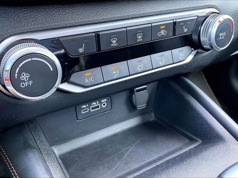 Used 2021 Nissan Altima 2.5 SR w/ SR Premium Package image 32