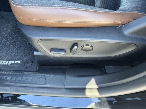 Used 2021 Ford Bronco Sport Outer Banks w/ Outer Banks Package (96D) image 12