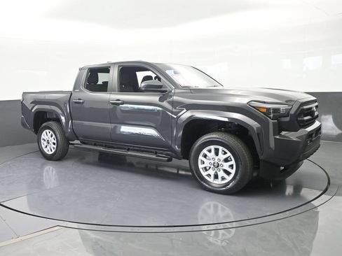 Used 2024 Toyota Tacoma SR5 RWD image 8