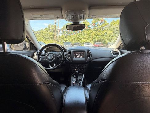 Used 2020 Jeep Compass Latitude w/ Cold Weather Group AWD/4WD image 23