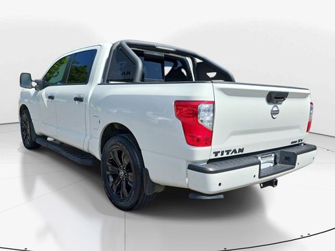 Used 2023 Nissan Titan SV w/ SV Convenience Package RWD image 6