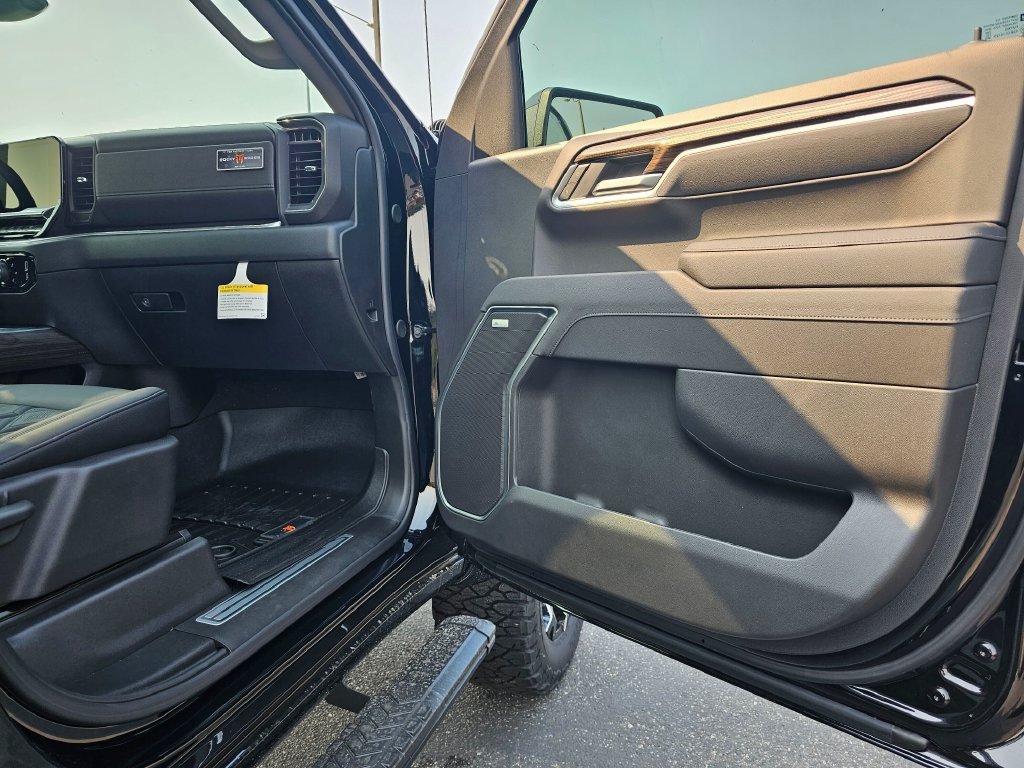 New 2026 Chevrolet Silverado 1500 RST AWD/4WD image 13
