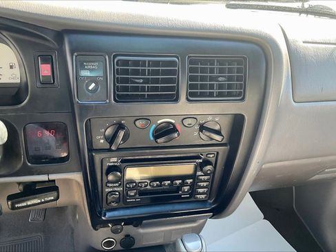 Used 2003 Toyota Tacoma 4x4 Xtracab V6 image 16