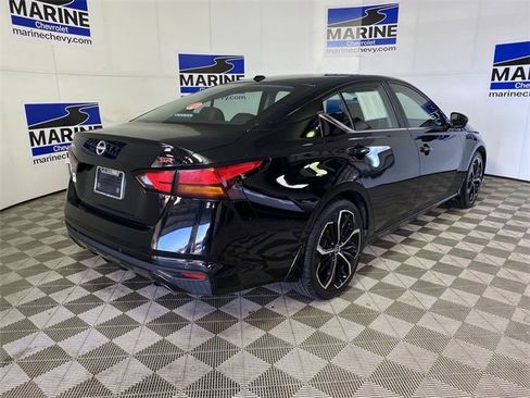 Used 2024 Nissan Altima 2.5 SR image 13