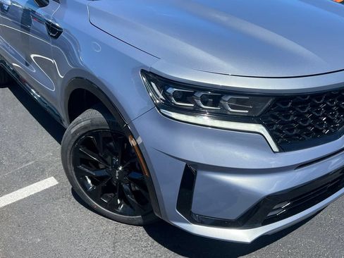 Used 2022 Kia Sorento SX FWD image 2