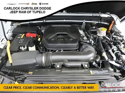 Used 2025 Jeep Wrangler Sahara w/ Safety Group AWD/4WD image 33