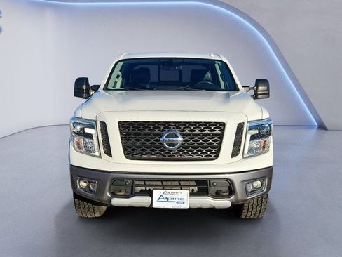 Used 2018 Nissan Titan PRO-4X w/ Pro-4x Convenience Package image 8