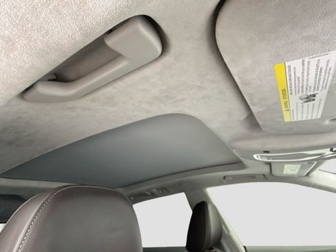 Used 2019 Audi Q8 Prestige w/ Luxury Package image 17