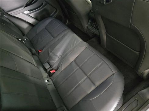 Used 2026 Land Rover Range Rover Evoque S AWD/4WD image 11