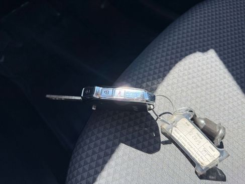 Used 2025 Kia Soul LX w/ LX Technology Package image 21