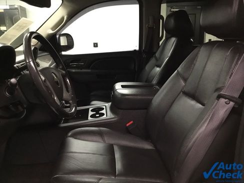 Used 2012 Chevrolet Avalanche LT w/ Suspension Package, Off-Road AWD/4WD image 30