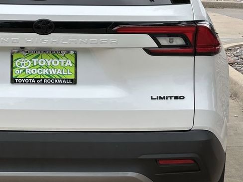 New 2026 Toyota Grand Highlander FWD image 6