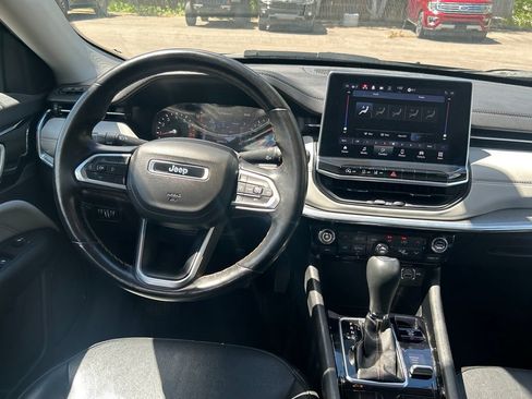Used 2022 Jeep Compass Limited AWD/4WD image 13