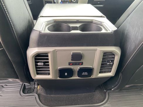 Used 2020 Ford F150 Lariat w/ Equipment Group 502A Luxury AWD/4WD image 18