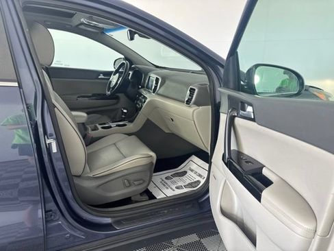 Used 2019 Kia Sportage EX w/ Option Group 040 AWD/4WD image 32