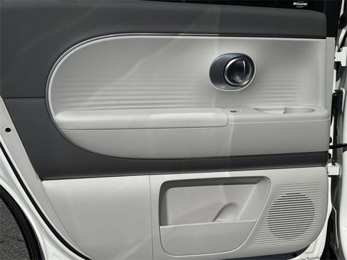 New 2026 Hyundai Ioniq 9 SE image 13