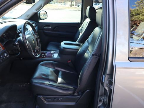 Used 2009 Chevrolet Tahoe LTZ image 19