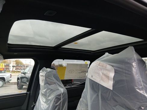 New 2026 Toyota Tundra Platinum image 6