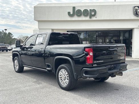 Used 2023 Chevrolet Silverado 2500 High Country w/ Z71 Off-Road Package image 7