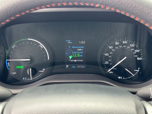 Used 2024 Toyota Sienna XSE image 19