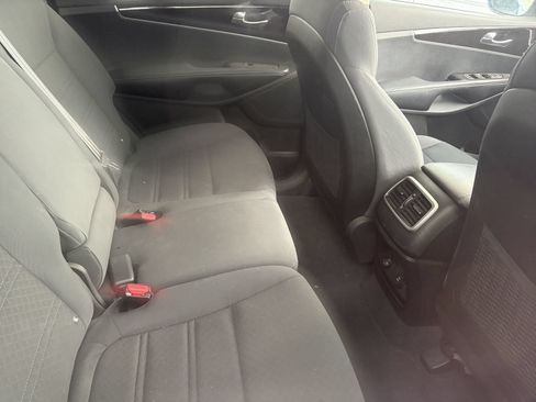 Used 2016 Kia Sorento LX w/ LX Convenience Package AWD/4WD image 12