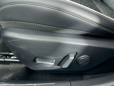 Certified 2025 Kia K4 GT-Line image 13