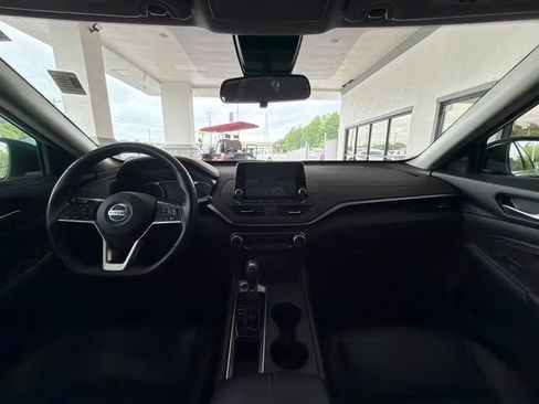 Used 2020 Nissan Altima 2.5 SR FWD image 35