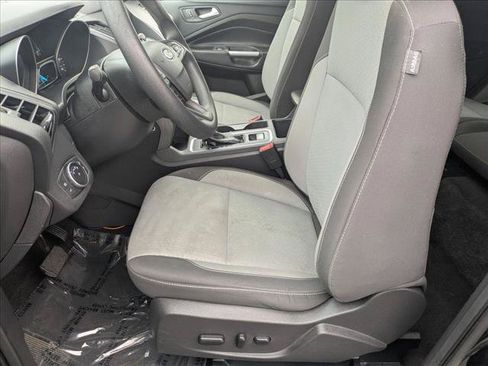 Used 2018 Ford Escape SE w/ SE Sync 3 Package AWD/4WD image 16