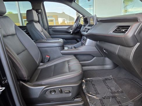 Used 2023 Chevrolet Suburban RST w/ Luxury Package AWD/4WD image 21