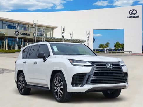 New 2025 Lexus LX 700h Luxury image 2