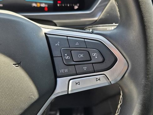 Certified 2023 Volkswagen Tiguan SE R-Line FWD image 25