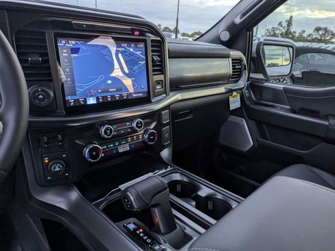 New 2025 Ford F150 Lariat w/ Equipment Group 502A High image 31