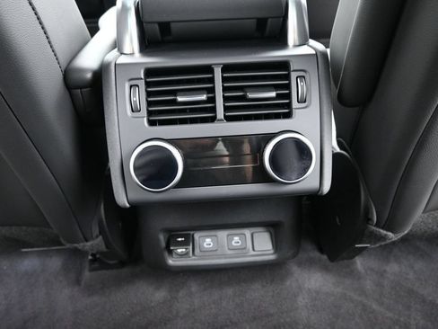 Used 2025 Land Rover Discovery S AWD/4WD image 21