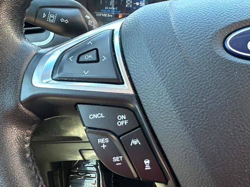Used 2019 Ford Edge SEL w/ Equipment Group 201A FWD image 13