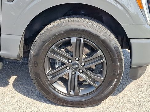 Used 2021 Ford F150 Lariat w/ Equipment Group 502A High AWD/4WD image 8
