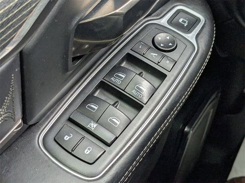 Used 2020 RAM 2500 Limited image 25