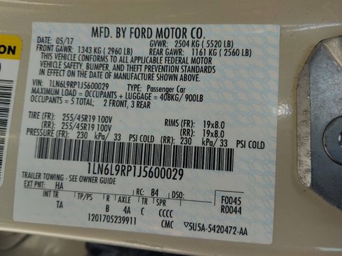 Used 2018 Lincoln Continental Reserve w/ Rear-seat Package FWD image 33