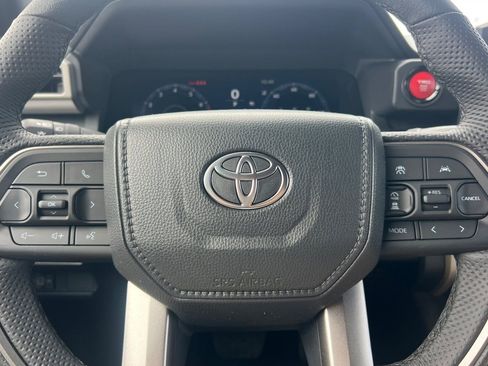 New 2026 Toyota Tacoma TRD Off-Road AWD/4WD image 25